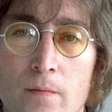 John Lennon admitiu dificuldade em tocar solo de guitarra marcante dos Beatles