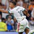 Mbappé e Vini Jr marcam, e Real Madrid goleia no Espanhol