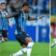 Uma vaga, duas opções: Luís Castro tem dúvida importante para o Gre-Nal