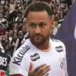 Neymar quebra silêncio e ofende jornalista após críticas: 'Velho'