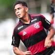 Treino no Flamengo conta com jovens da base; Josmar pode estrear
