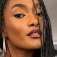 Erika Januza lamenta reação alérgica e choca: 'Meu rosto'