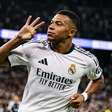 Mbappé Faz Hat-Trick e Comanda Goleada do Real Madrid na Volta de Mourinho ao Bernabéu