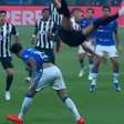 Atlético denuncia Kaio Jorge ao STJD após entrada em Ruan Tressoldi