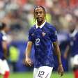 Clube da Premier League se aproxima de contratar Barcola após acordo, segundo imprensa inglesa