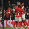 Com sofrimento, Santa Fe derruba River Plate nos pênaltis e pega o Vasco na Sul-Americana