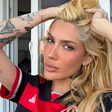 Parecem sapatilhas de balé, mas são os novos tênis da Nike na cor 'rubro-negro' que já quero combinar com a camisa do Flamengo no próximo jogo
