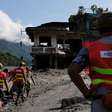 Risco de nova enxurrada suspende operações de resgate no Nepal