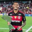 Flamengo recusa oferta milionária do Parma por João Victor