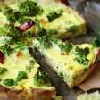 Quiche de brócolis fit cremosa: receita saudável e fácil