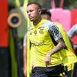 Flamengo aceita negociar Cebolinha, que define melhor destino
