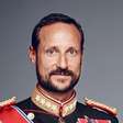 Quem é Haakon, novo rei que assume o trono da Noruega após morte do pai