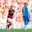 Com golaços de Lino e Carrascal, Flamengo bate o Botafogo no clássico