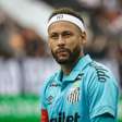 Garoto corintiano ganha camisa de Neymar, sofre xingamentos e precisa de escolta da PM