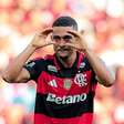 Samuel Lino brilha com dois gols e assistência na vitória do Flamengo sobre o Botafogo