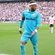 Neymar usa faixa inspirada em Depay no clássico com Corinthians