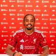 Liverpool anuncia Barcola como segunda contratação mais cara da história do clube