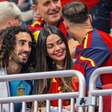 Vídeo: Esposa de Cucurella revela mimos recebidos do Real Madrid