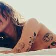 Miley Cyrus retira sobrenome das redes sociais e dá pistas sobre novo álbum