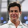 F1: Toto Wolff revela o acidente que fez o atual chefe da Mercedes abandonar as pistas
