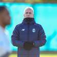 Titular do Grêmio cai em golpe do pix por 'falso Luís Castro'