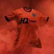 Atlético Mineiro lança terceira camisa inspirada na "Rua de Fogo"