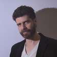 Renato Luciano brilha na TV, teatro e música com destaque para a diversidade