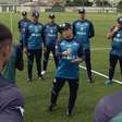 Lateral é integrado ao elenco do Coritiba e vira opção para Seabra