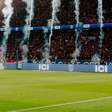 PSG muda gramado de estádio após desgaste e pode voltar a jogar em casa contra o Monaco