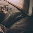 Dormir mais no fim de semana pode reduzir chance de hipertensão, aponta estudo