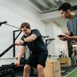 Hyrox: Saiba como praticar o esporte que combina corrida e força com segurança