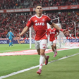 Alan Patrick, Bernabei, Alerrandro, Carbonero, Vitinho, Bruno Gomes, Paulinho, Matheus Bahia, Rodrigo Villagra e Borré: os jogadores do Internacional com mais faltas sofridas no Brasileirão