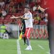 Internacional mantém Paulo Pezzolano no comando