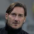 Ídolo da Roma, Totti surpreende ao migrar para outro esporte