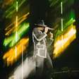 Ne-Yo transforma Rock in Rio em boate dos anos 2000 sob chuva