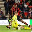 Rayan marca em goleada do Bournemouth na Copa da Liga Inglesa