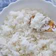 O segredo para um arroz soltinho pode estar em um ingrediente simples que você já tem na cozinha: o vinagre