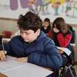 Cidade dos EUA restringe IA para alunos mais novos e muda regras de tecnologia em centenas de escolas