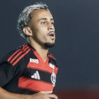 Chapéu? Rival do Vasco entra na disputa por Matheus Gonçalves