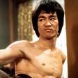 Bruce Lee: "Esperar que a vida te trate bem porque você é uma boa pessoa é como esperar que um tigre ou um leão não te ataque porque você é vegetariano."