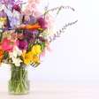 Como conservar flores no vaso: o truque simples com vinagre que faz o arranjo durar muito mais