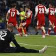 Arsenal controla partida, vence Napoli e larga bem na Champions