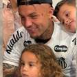 Cebolinha veste camisa do Santos antes mesmo de assinar contrato
