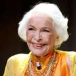 "Eu ainda estar trabalhando é um milagre": Aos 93 anos, lendária atriz de Hollywood se emociona ao celebrar carreira de sucesso