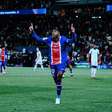 Bicampeão, PSG estreia na Champions com goleada