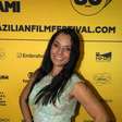 Mônica Carvalho leva "Deixe-me Viver" a Miami e filme é aplaudido em pé; veja looks das atrizes brasileiras