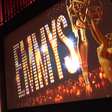 Como assistir ao Emmy 2026: veja horário e onde ver a premiação ao vivo