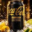 Nova Coca-Cola chega ao Brasil com três itens zerados e embalagem preta com dourado