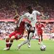 Liverpool joga mal e só empata com o Fulham
