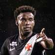 Números absurdos de Thiago Mendes chamam atenção na vitória do Vasco sobre o Grêmio